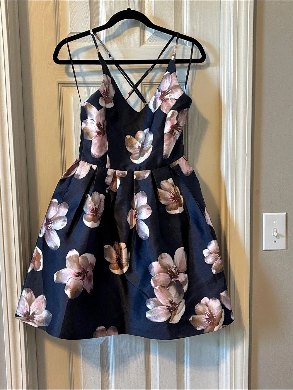 Windsor Hattie Floral Satin Skater Dress Mini Black & Pink